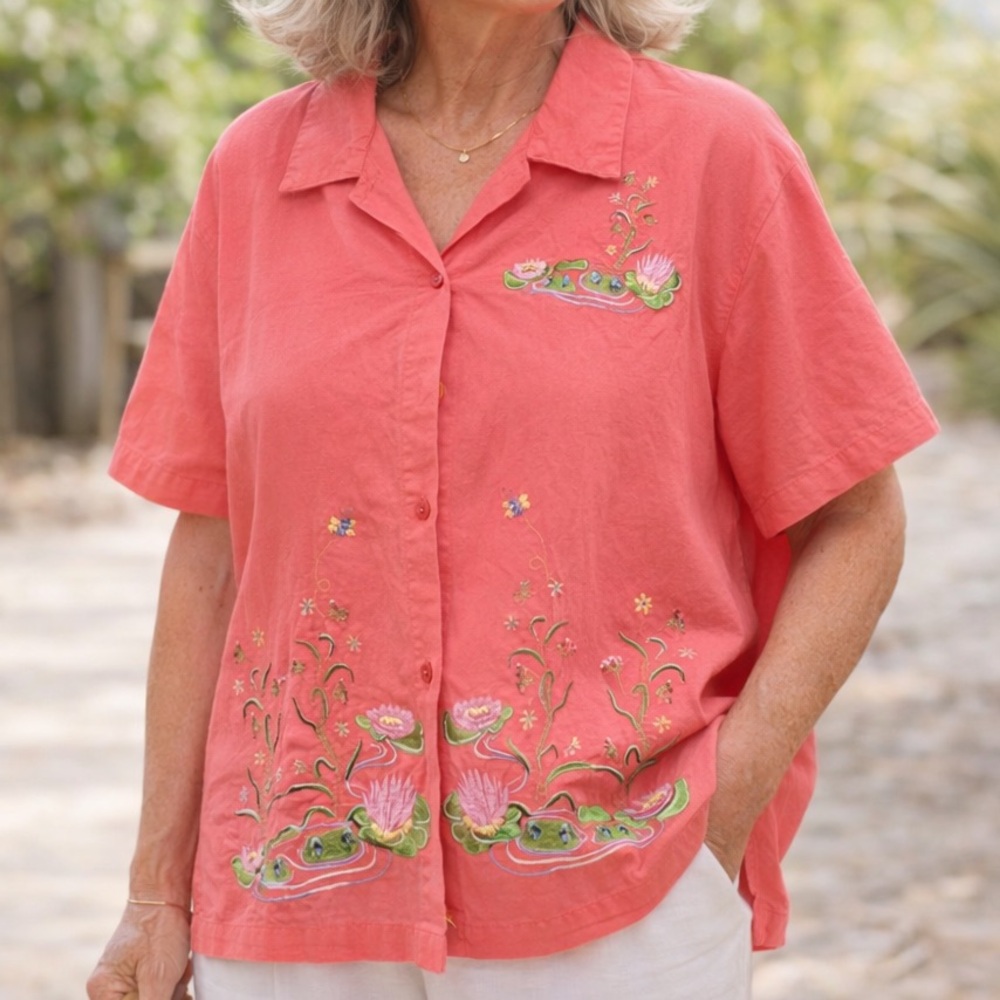Vintage 90’s 100% cotton Embroidered frogs beaded Coral Button-Up Shirt 3X